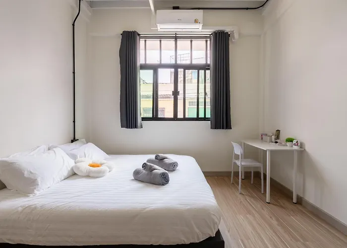 Cool Cozy In Yaowarat 別墅